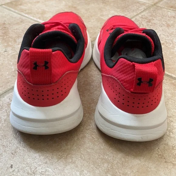 Under Armour Boys BGS Essential Athletic Running Sneakers - Picture 8 of 16